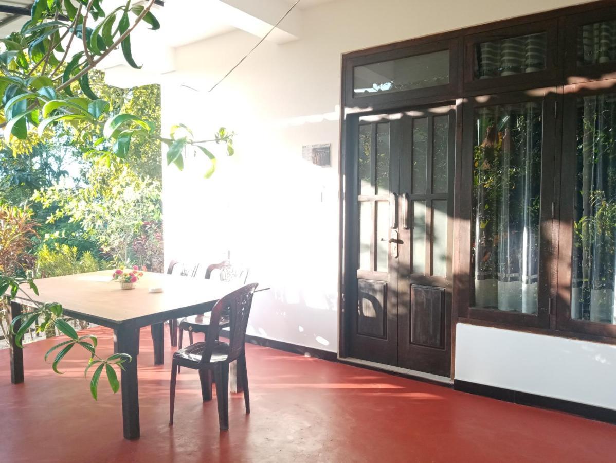 Bed and Breakfast Littleadems View Ella Esterno foto