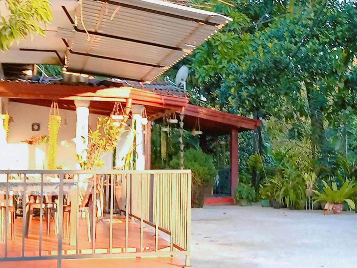 Bed and Breakfast Littleadems View Ella Esterno foto